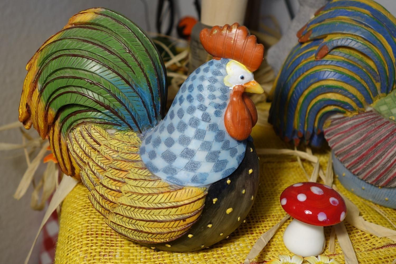 Ceramic rooster decorations