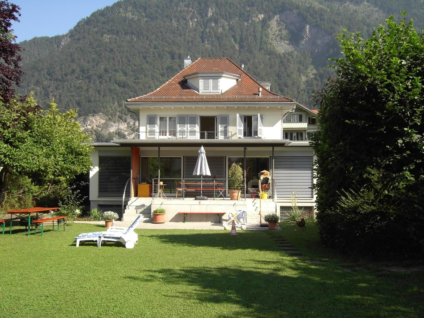Arnolds Bed and Breakfast house with garden, Interlaken